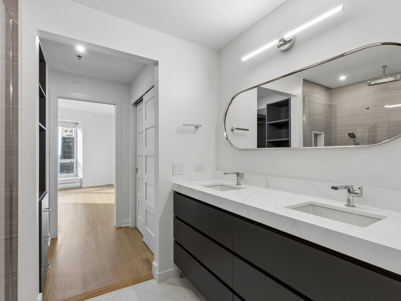 57 E Delaware Place Chicago IL 60611