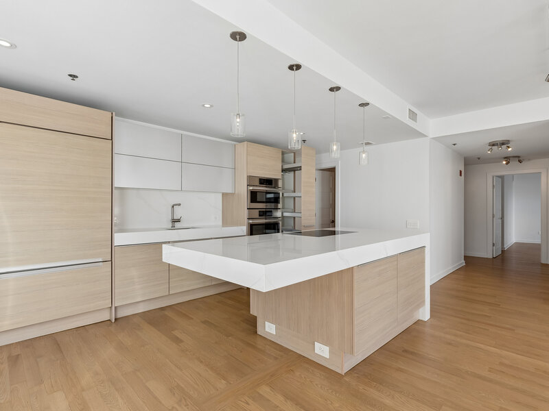 57 E Delaware Place Chicago IL 60611