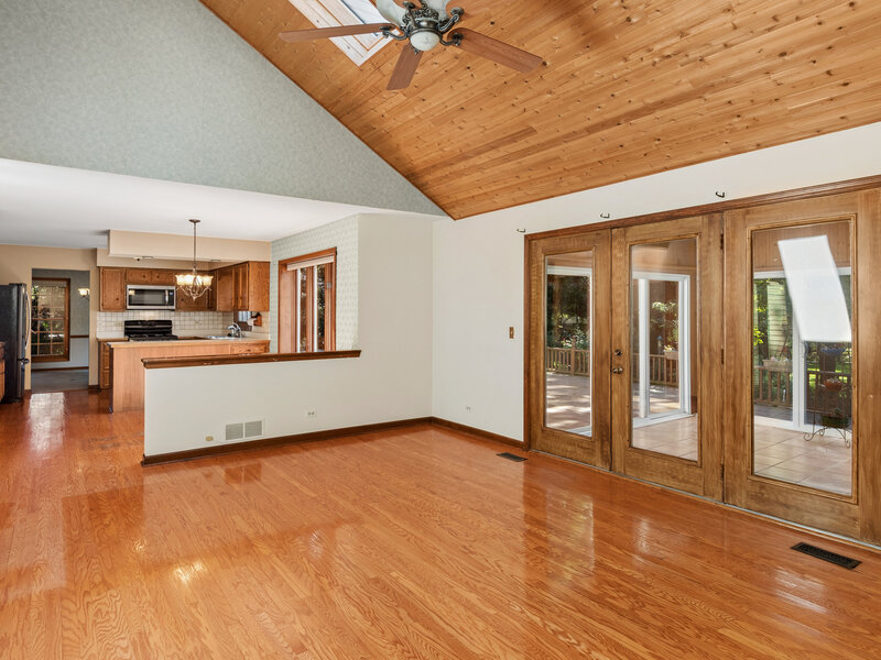 42 Jens Jensen Lane St. Charles IL 60175