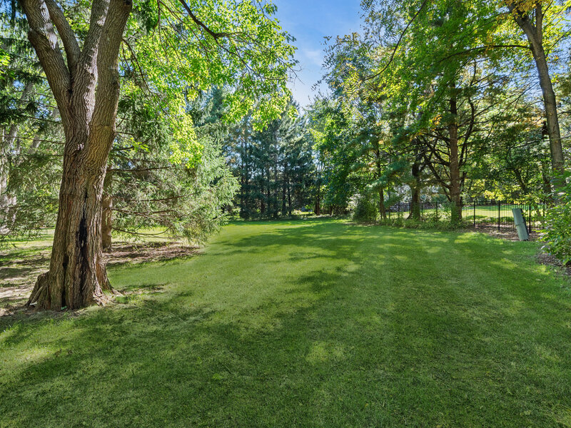 42 Jens Jensen Lane St. Charles IL 60175