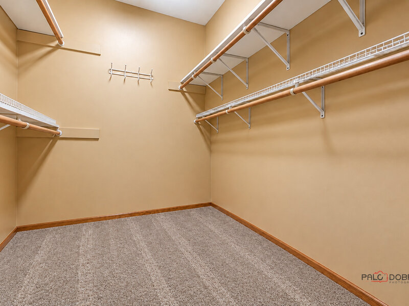 822 Brian Court Gurnee IL 60031
