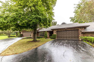 Photo of 822 Brian Court Gurnee IL 60031