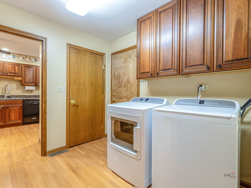 822 Brian Court Gurnee IL 60031