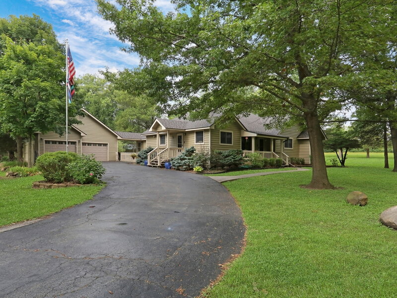 1036 Charles Avenue Gurnee IL 60031