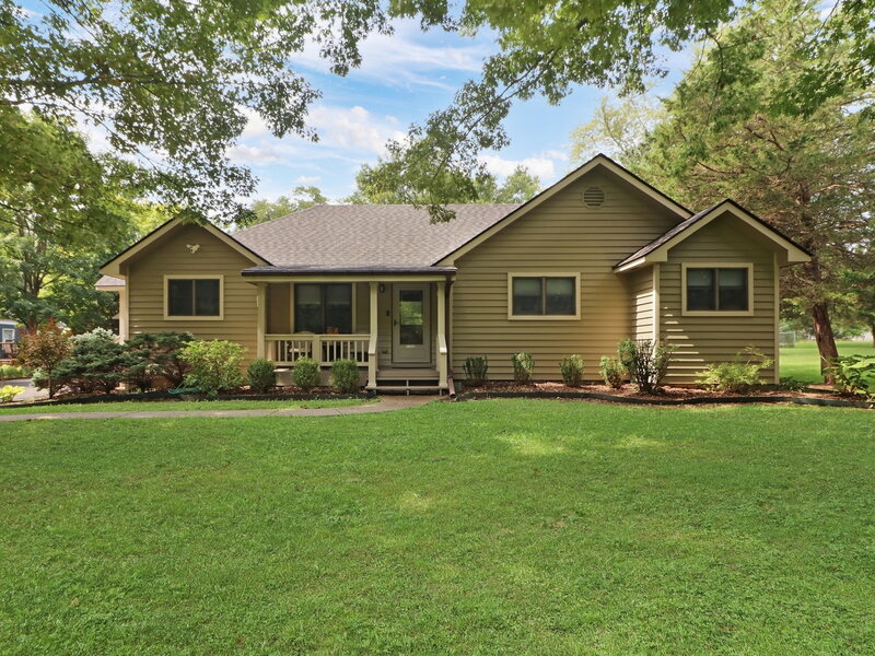 1036 Charles Avenue Gurnee IL 60031