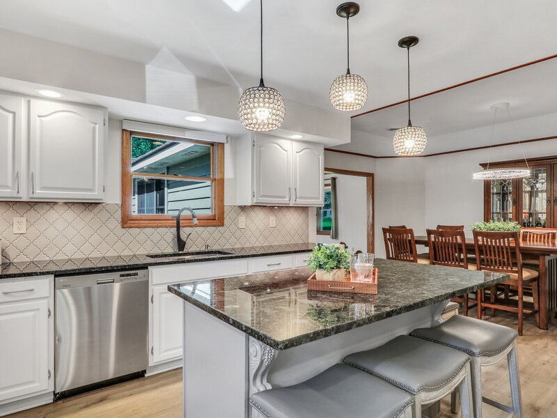1036 Charles Avenue Gurnee IL 60031