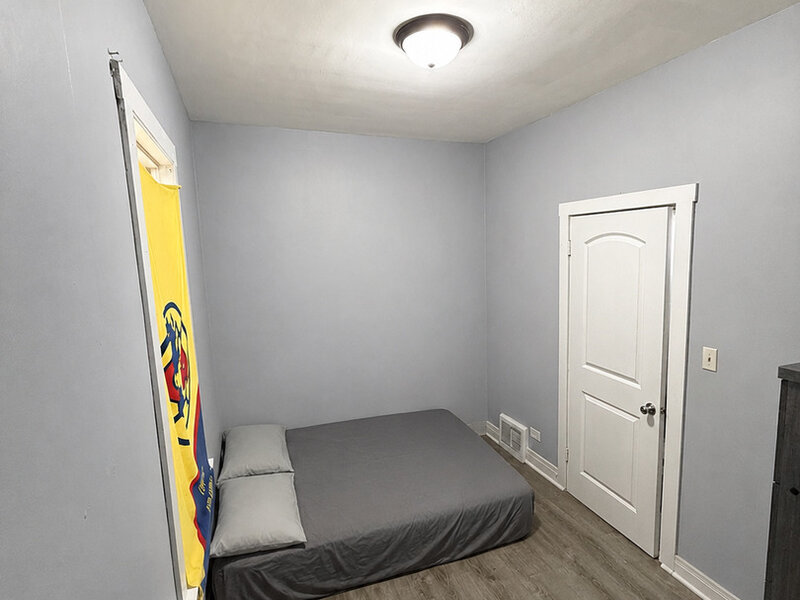8322 S Burnham Avenue Chicago IL 60617