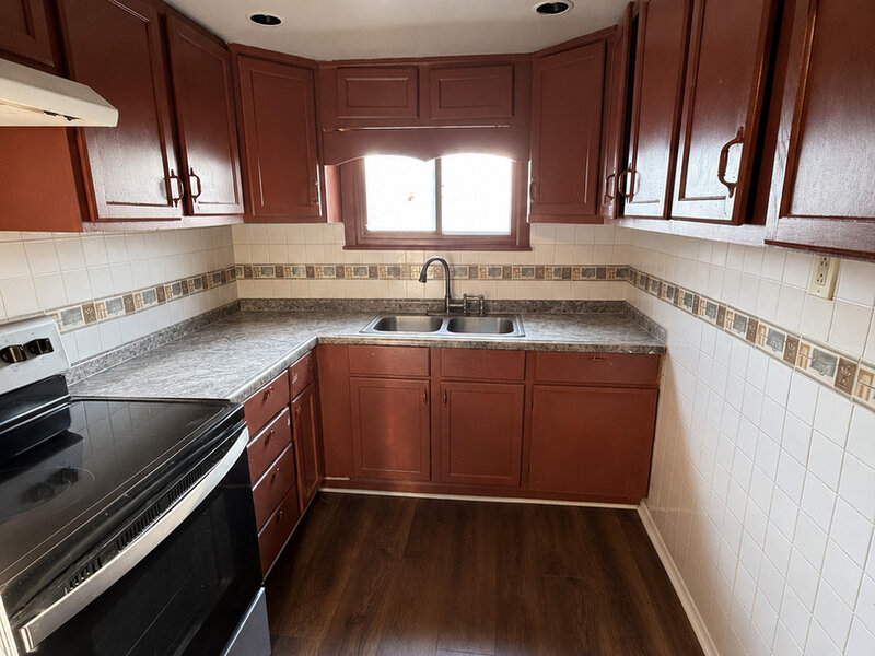 8322 S Burnham Avenue Chicago IL 60617