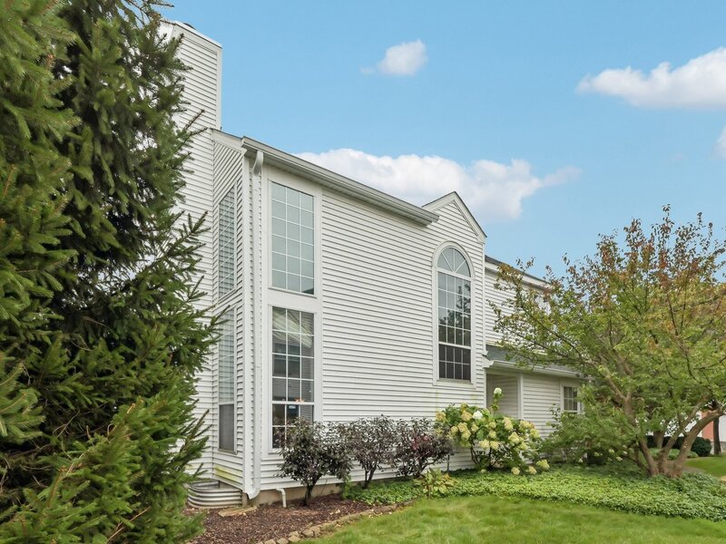 109 Lauralton Street Lake Bluff IL 60044