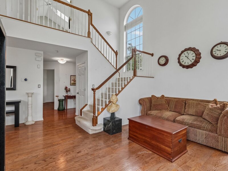 109 Lauralton Street Lake Bluff IL 60044