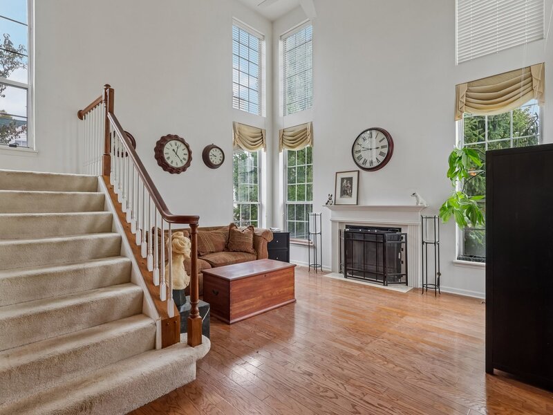 109 Lauralton Street Lake Bluff IL 60044