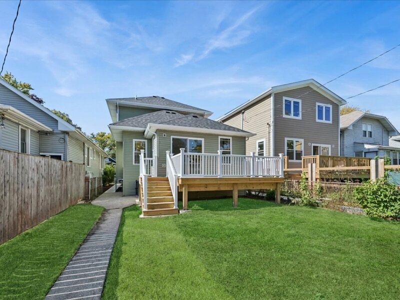 912 N Humphrey Avenue Oak Park IL 60302