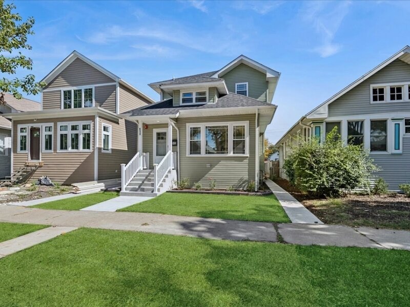 912 N Humphrey Avenue Oak Park IL 60302
