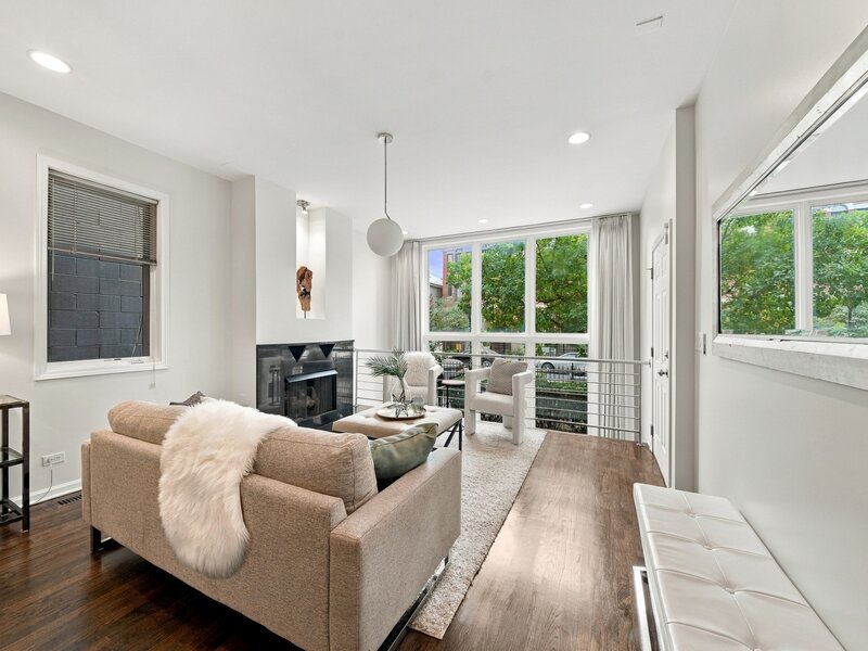 853 N Wood Street Chicago IL 60622