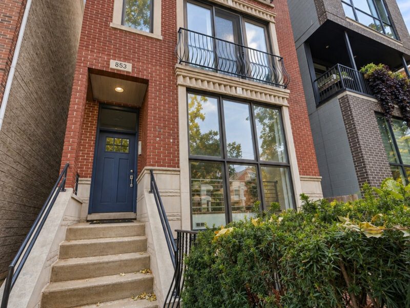 853 N Wood Street Chicago IL 60622