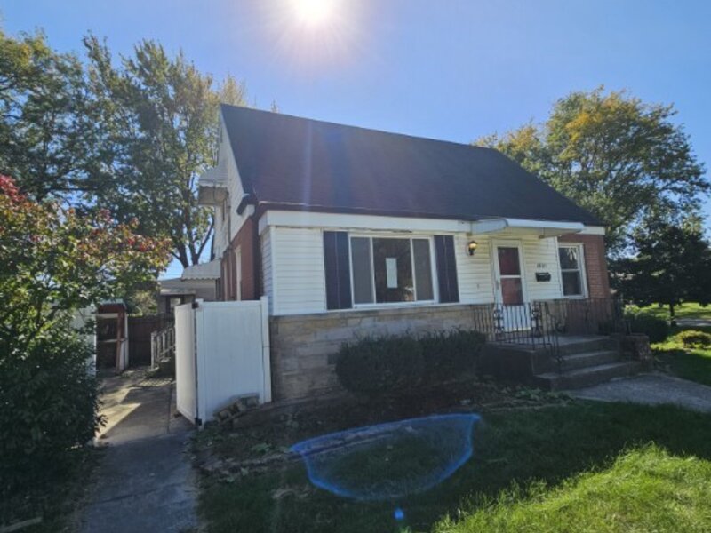 1501 Manchester Avenue Westchester IL 60154