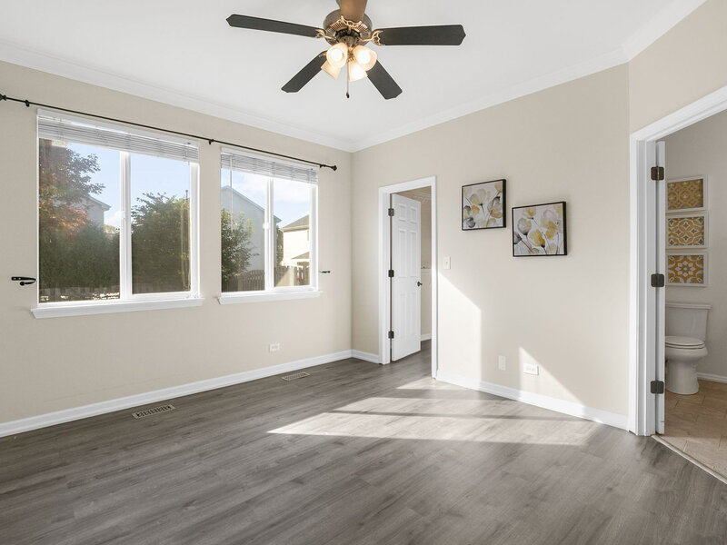 1830 S Fallbrook Drive Round Lake IL 60073