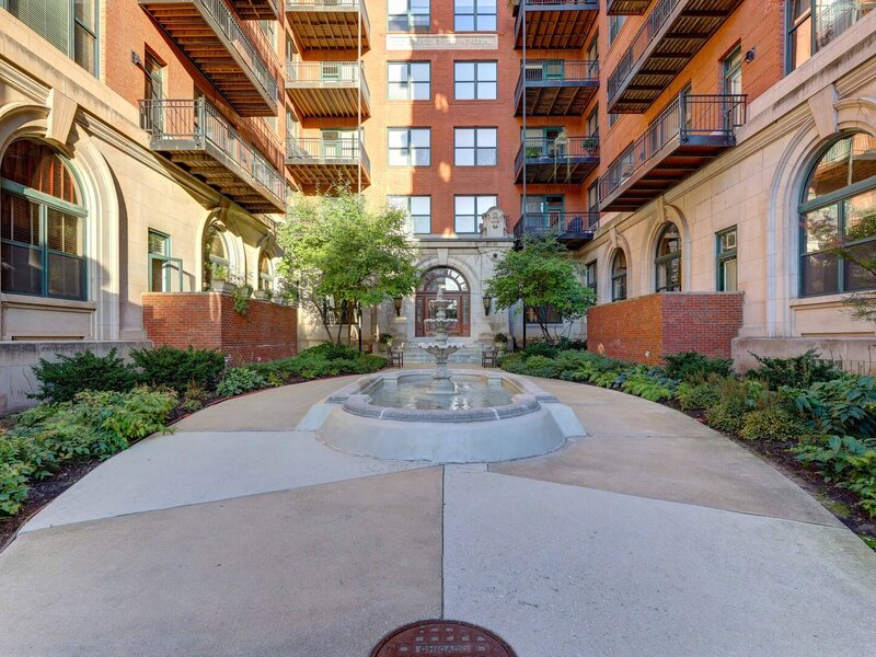 1439 S Michigan Avenue Chicago IL 60605