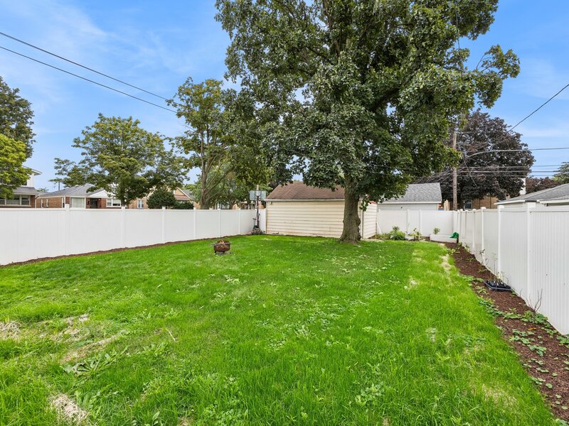 9001 W 23rd Street North Riverside IL 60546