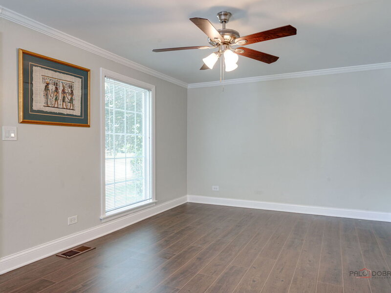 221 N Prairie Avenue Mundelein IL 60060