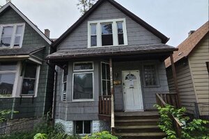 Photo of 225 W 112th Street Chicago IL 60628