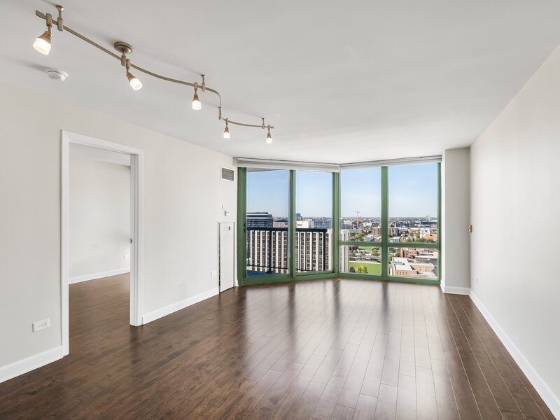 111 W Maple Street Chicago IL 60610