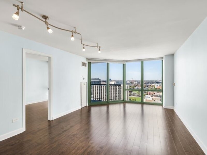 111 W Maple Street Chicago IL 60610