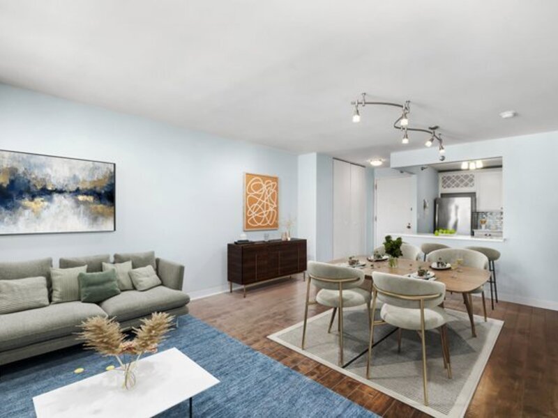 111 W Maple Street Chicago IL 60610
