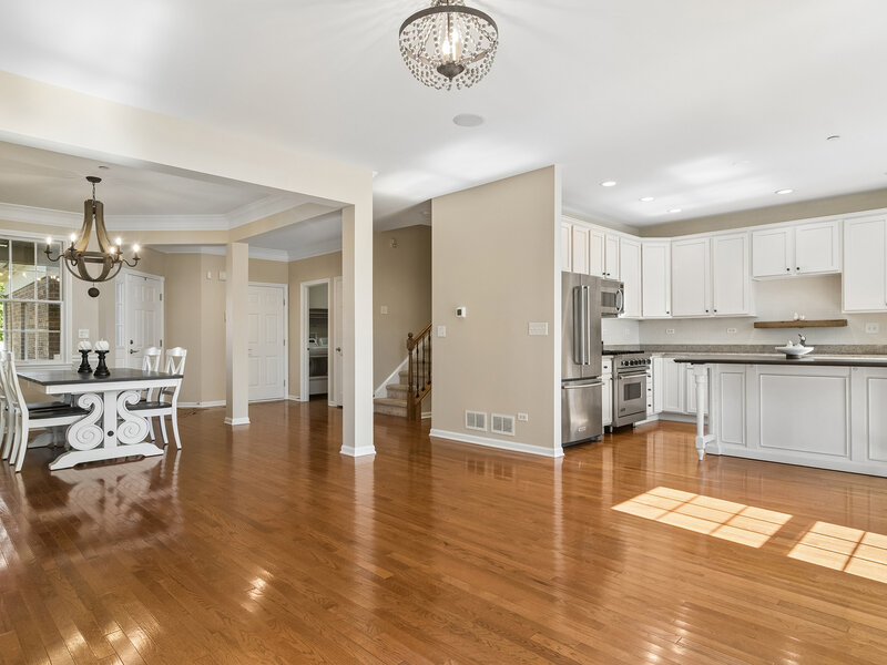 27 Harborside Way Hawthorn Woods IL 60047