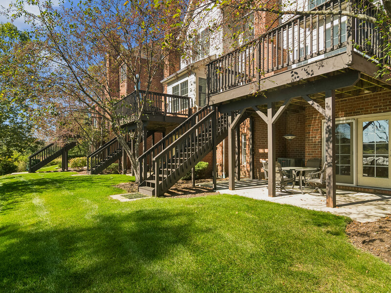 27 Harborside Way Hawthorn Woods IL 60047