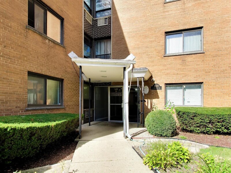 1600 W Greenleaf Avenue Chicago IL 60626