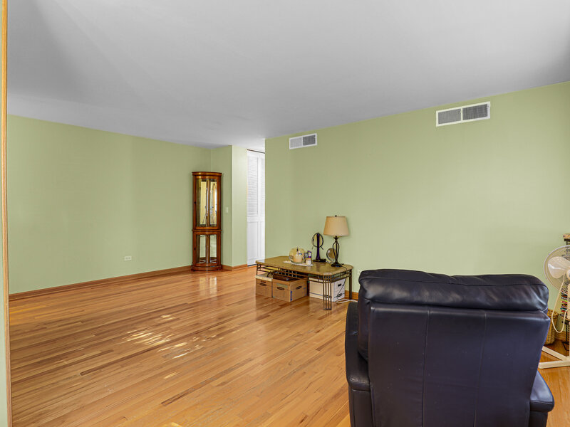 2629 N Hampden Court Chicago IL 60614