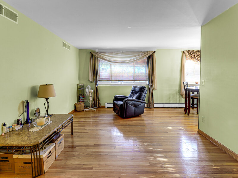 2629 N Hampden Court Chicago IL 60614