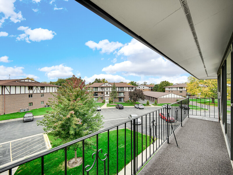 11042 S Theresa Circle Palos Hills IL 60465