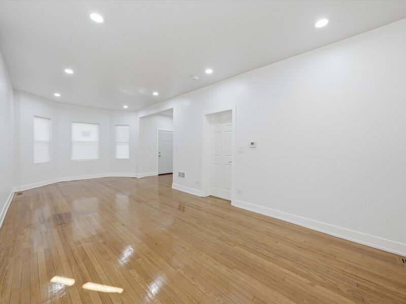 7607 S May Street Chicago IL 60620