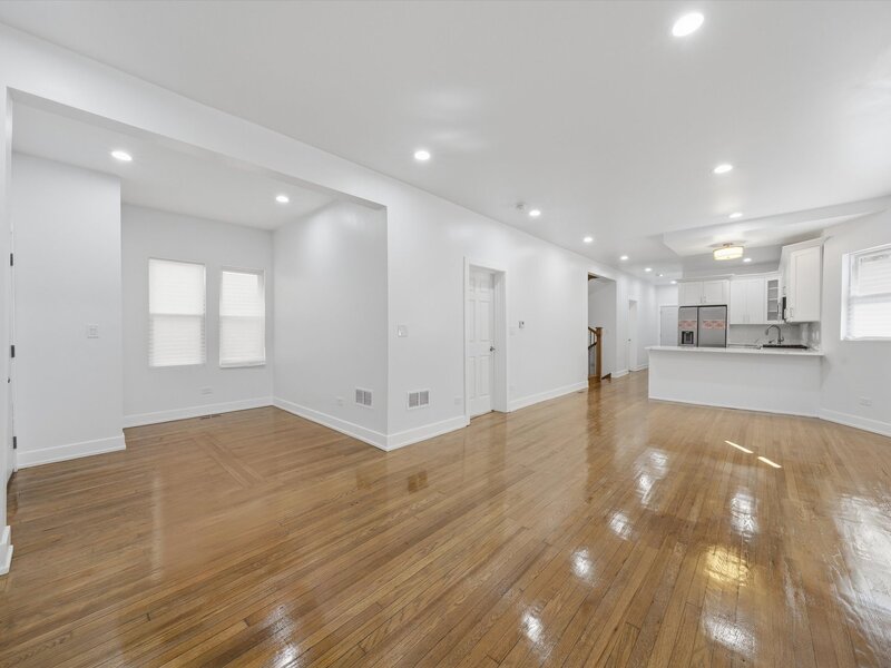 7607 S May Street Chicago IL 60620