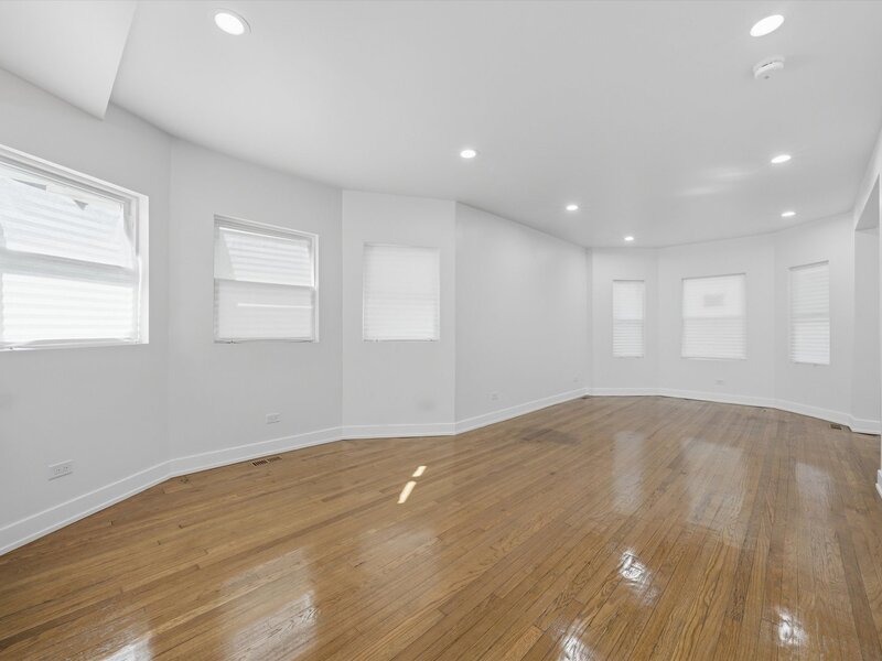 7607 S May Street Chicago IL 60620