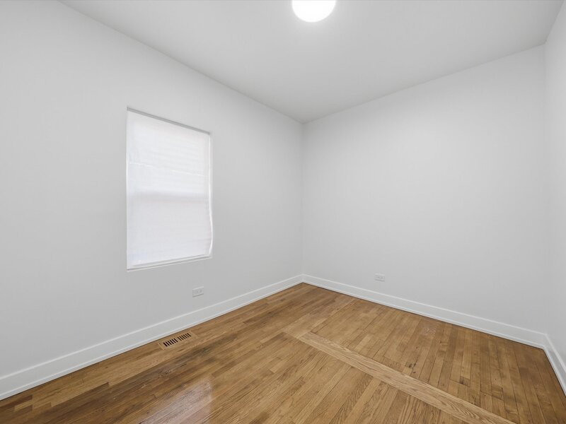 7607 S May Street Chicago IL 60620
