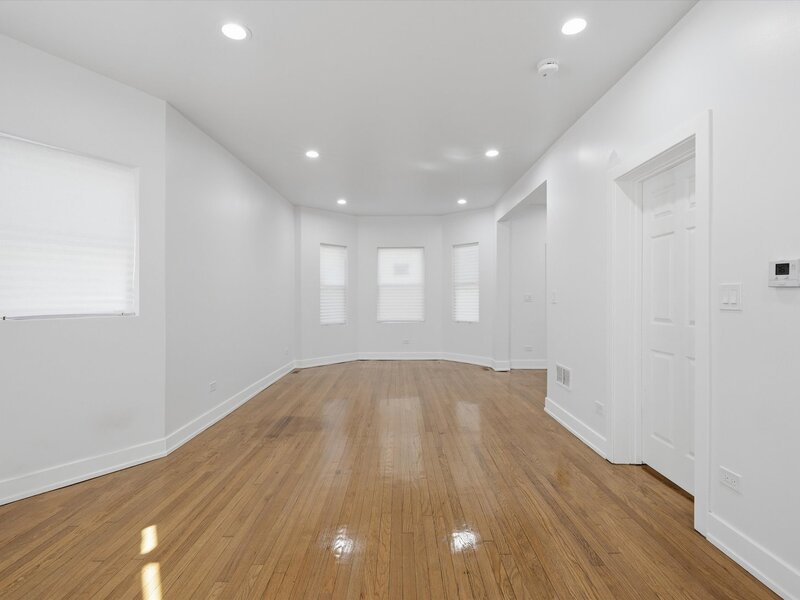 7607 S May Street Chicago IL 60620