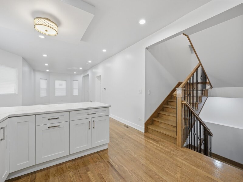 7607 S May Street Chicago IL 60620