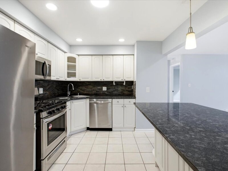 10154 Hartford Court Schiller Park IL 60176