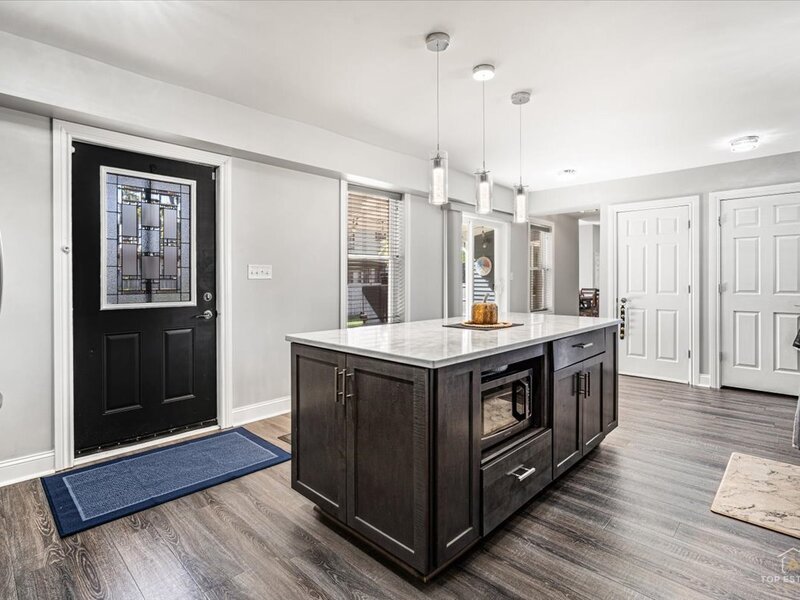 504 S State Street Lockport IL 60441