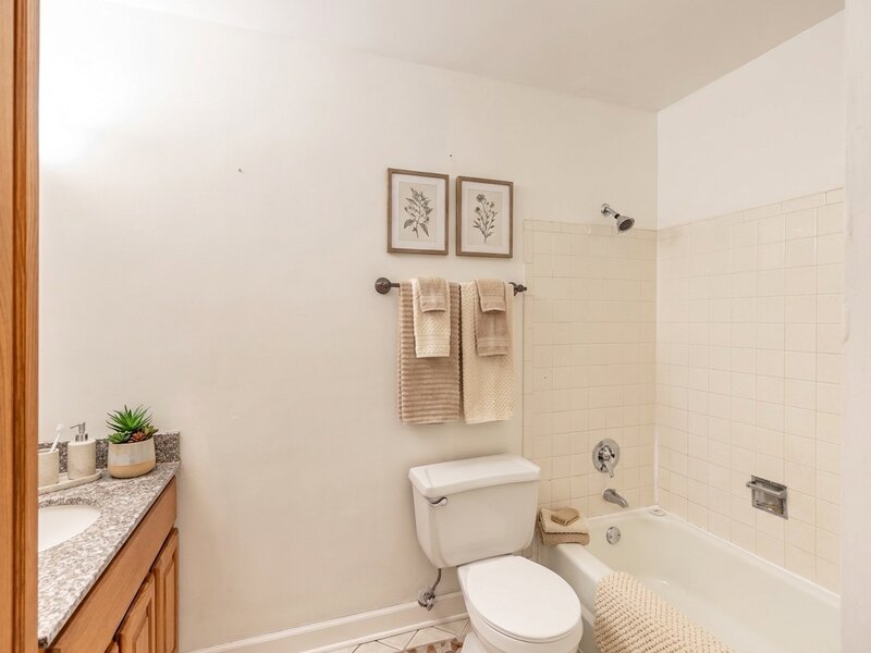 1475 Rebecca Drive Hoffman Estates IL 60169