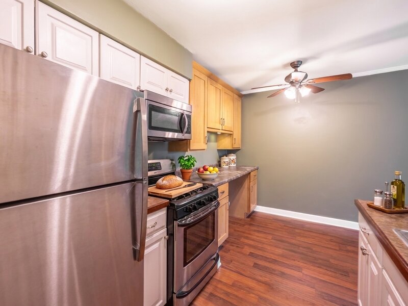 1475 Rebecca Drive Hoffman Estates IL 60169