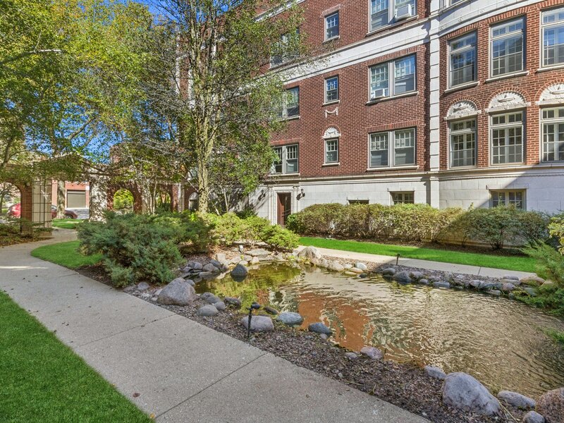 482 Sheridan Road Evanston IL 60202