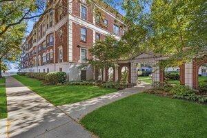 Photo of 482 Sheridan Road Evanston IL 60202 Unit 1