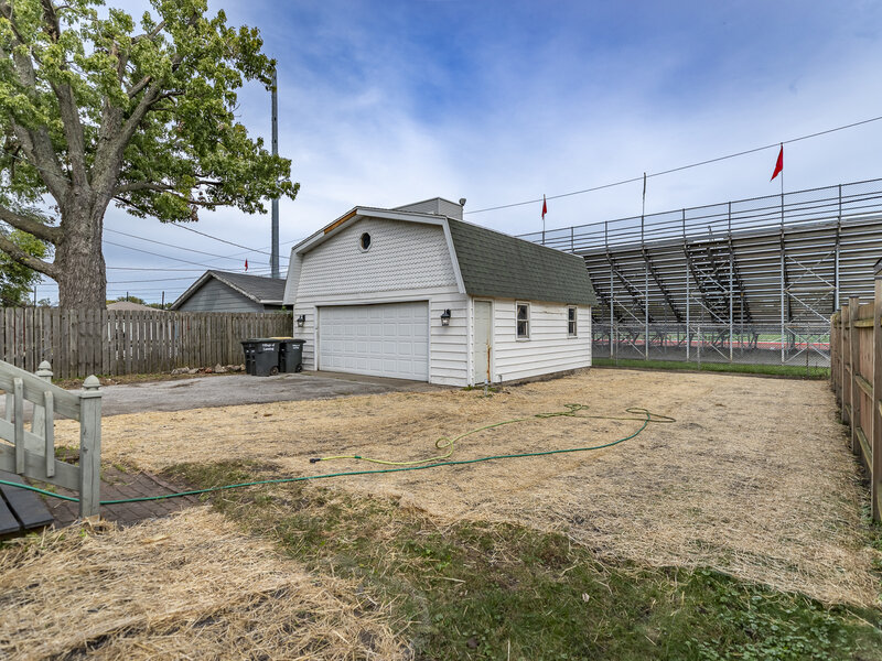 18437 Chicago Avenue Lansing IL 60438