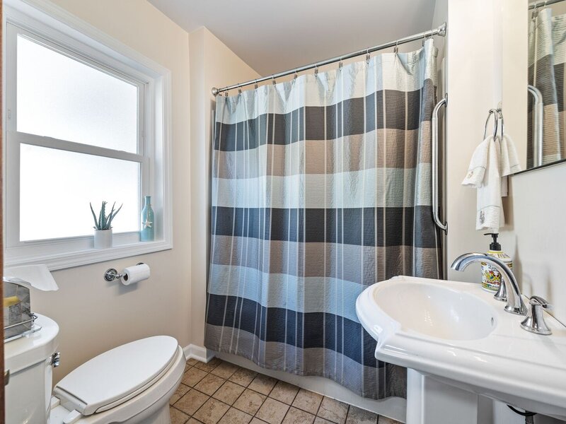 8011 S Washtenaw Avenue Chicago IL 60652