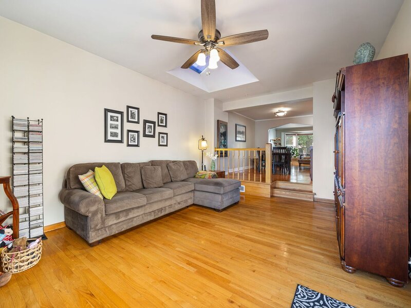 8011 S Washtenaw Avenue Chicago IL 60652