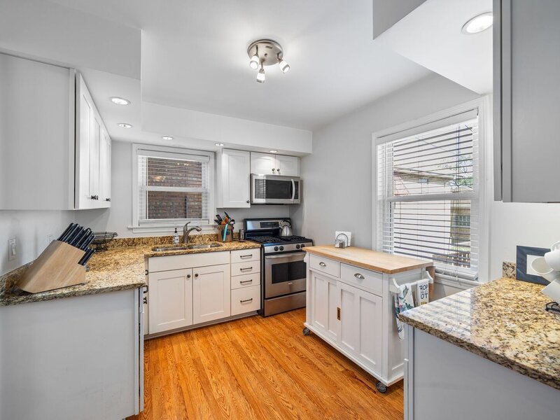 8011 S Washtenaw Avenue Chicago IL 60652